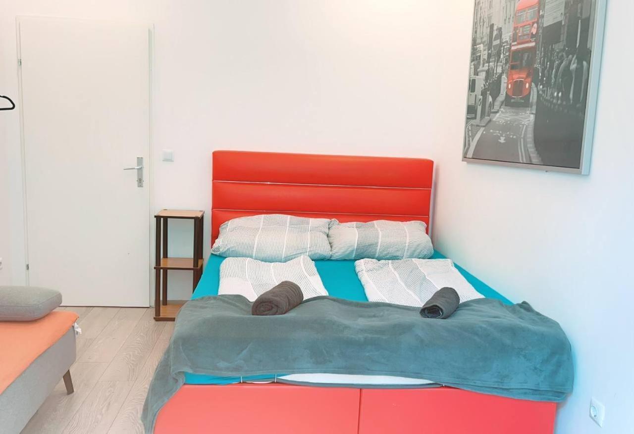Comfort Triple Room Hn Viena Exterior foto